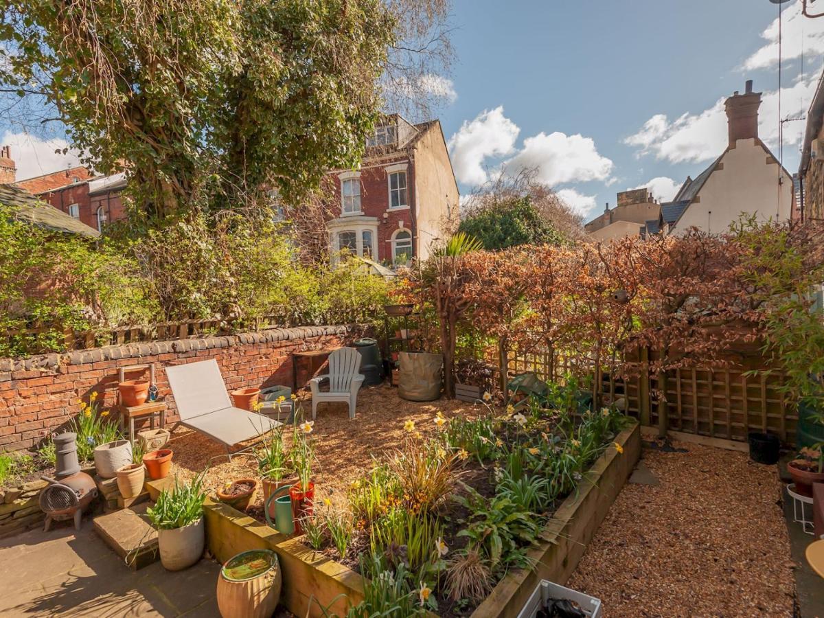 לידס Pass The Keys Wonky Cottage With Amazing Garden מראה חיצוני תמונה
