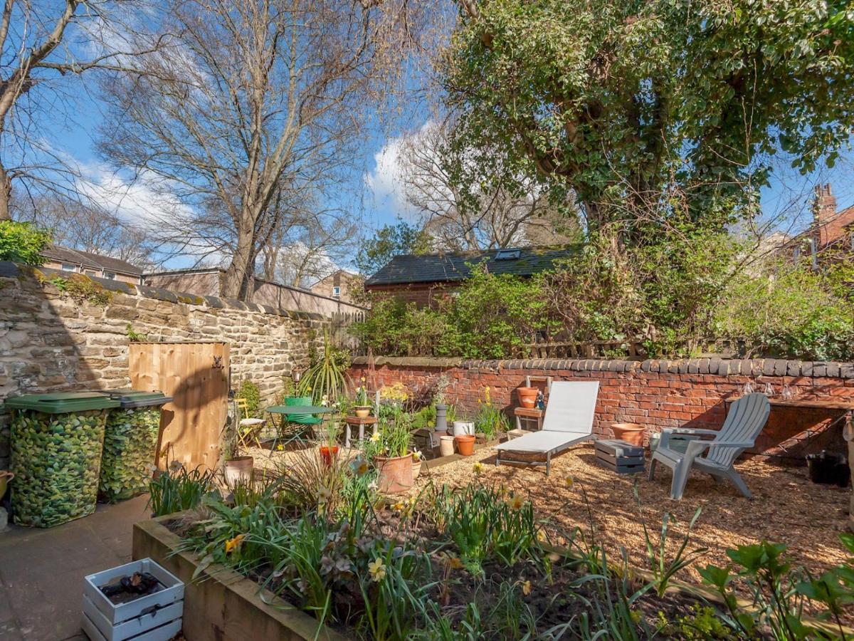 לידס Pass The Keys Wonky Cottage With Amazing Garden מראה חיצוני תמונה